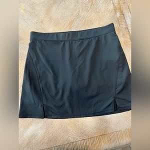 Champion Skort Medium Black Golf/Tennis Outdoors Waist 34” Length 17” Slits